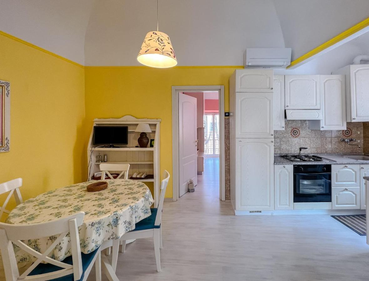 Splendido appartamento con vista mare su piazza Dante Varazze Esterno foto
