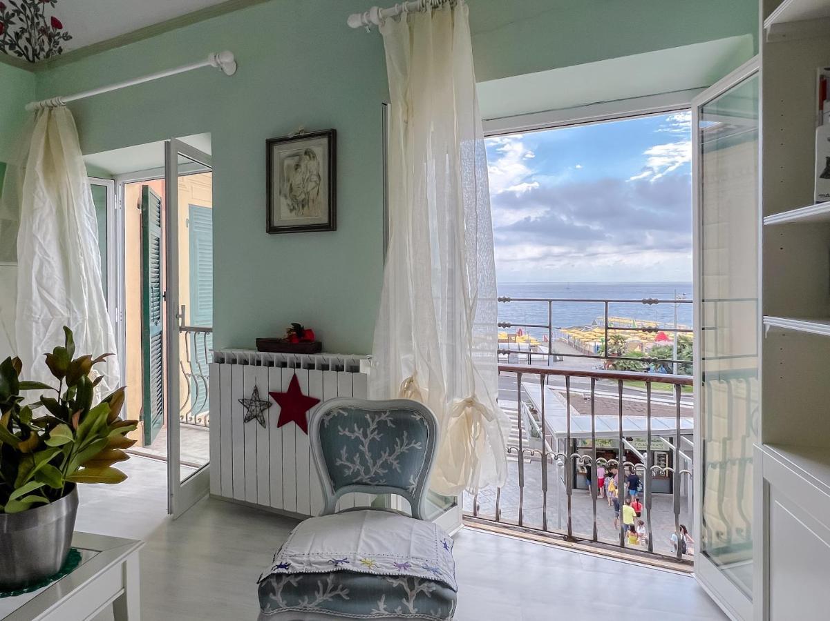 Splendido appartamento con vista mare su piazza Dante Varazze Esterno foto